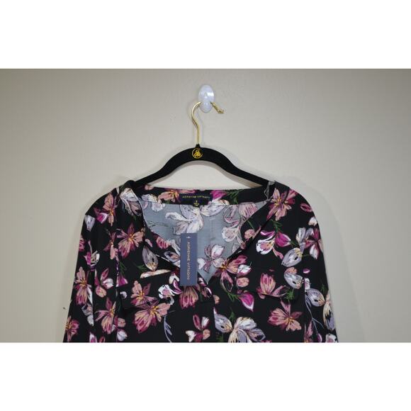 Adrienne vittadini black floral print 2 faux Pocket 4 button NWT blouse SM, top - Picture 3 of 10